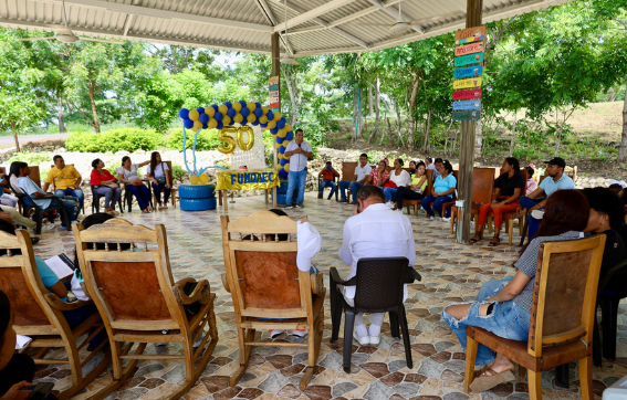 File:Local Celebrations Throughout Colombia Reflecting-17.png