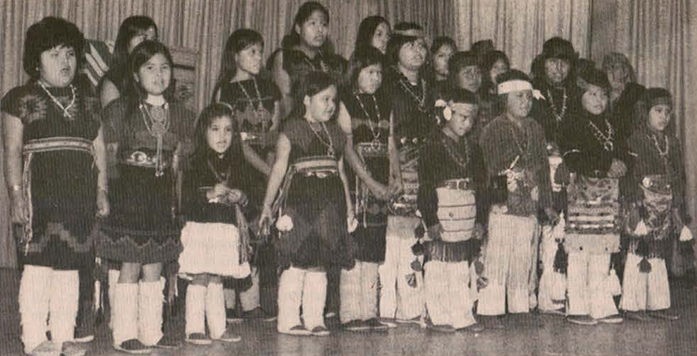 File:Dineh Bah ALil childrens dance group.png