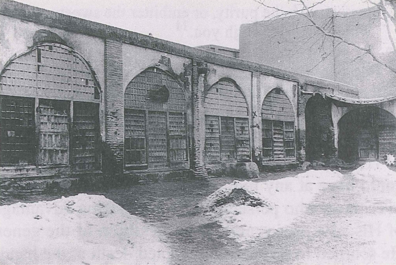 Tập tin:Barracks square in Tabriz Persia.png