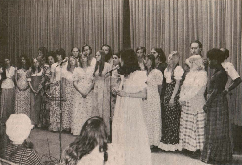 File:The Welcome Change singing group.png