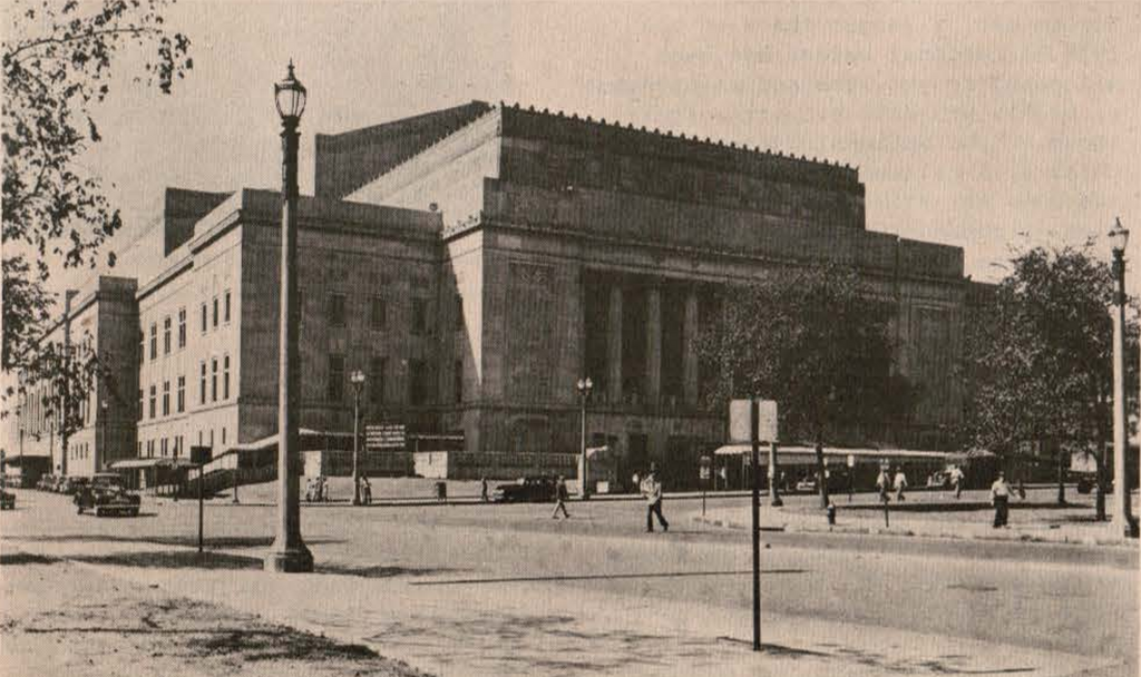File:Kiel Auditorium.png