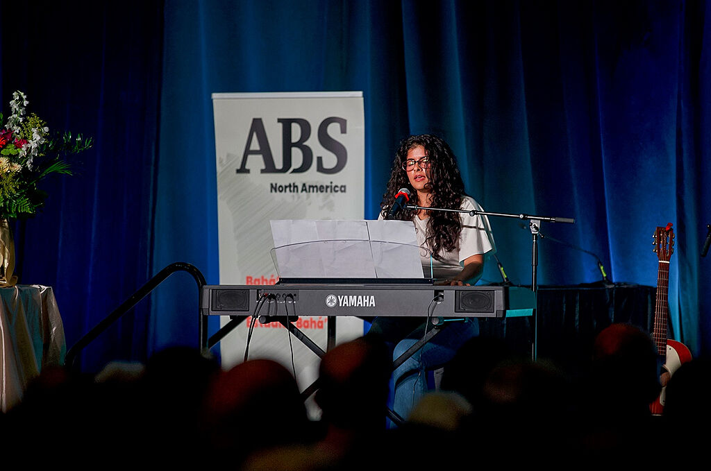 File:Conference artistic presentations uplifted-1.jpg